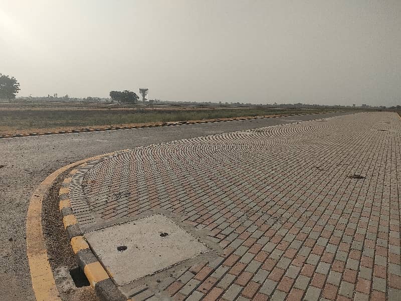 LDA City Lahore 1 kanal 75 Feet Road Plot 10