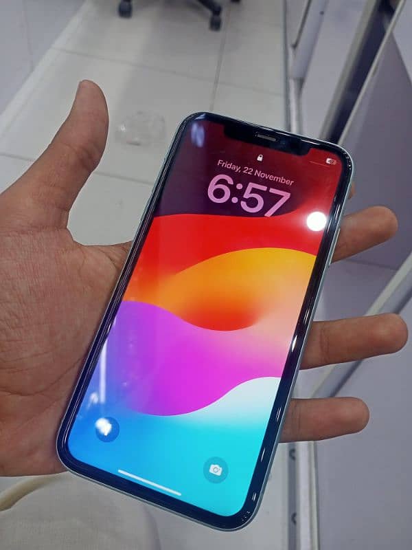 Iphone 11 64GB Factory Unlock 4