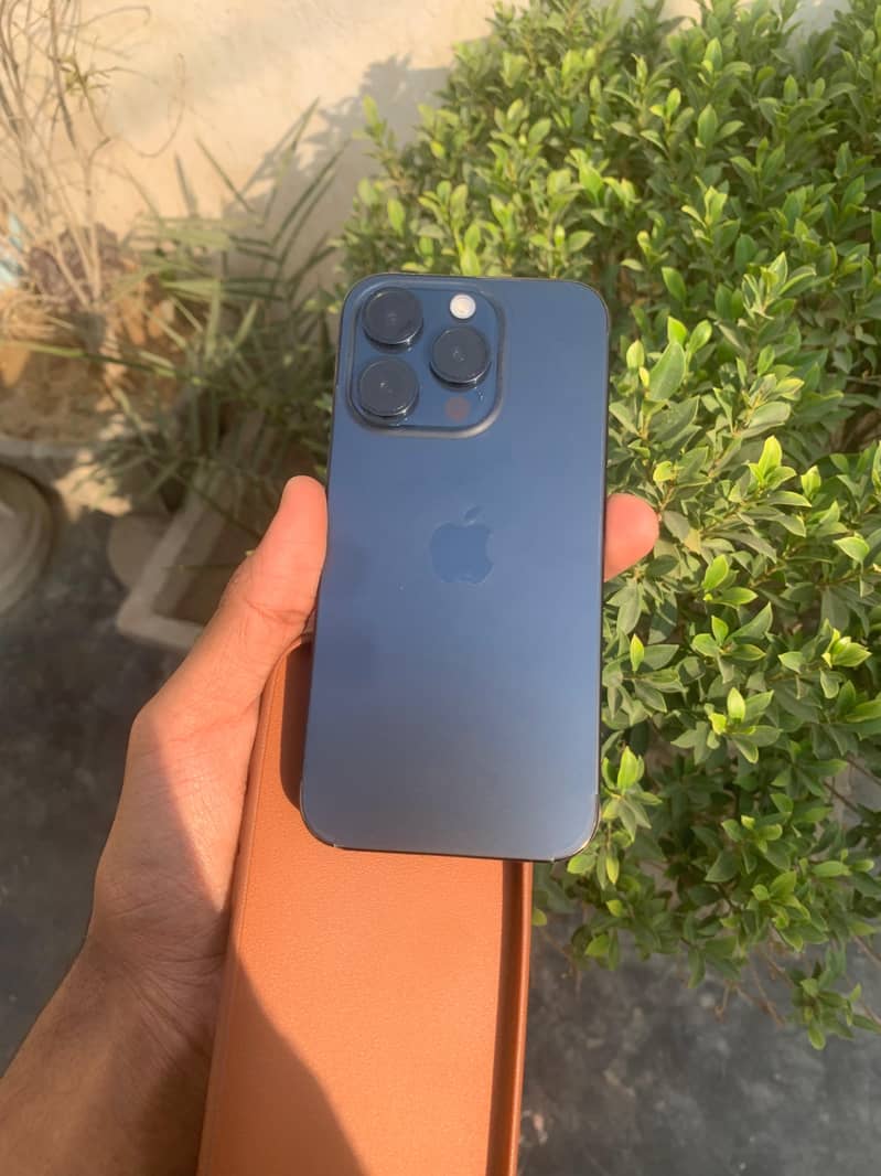 I phone 15 pro jv 256gb blue titanium 93 battery health 4