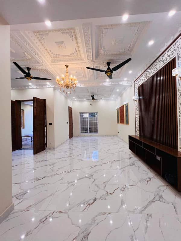 1 kanal Lavish Lower On Top Location For Rent In DHA Phase 4 Lahore 0