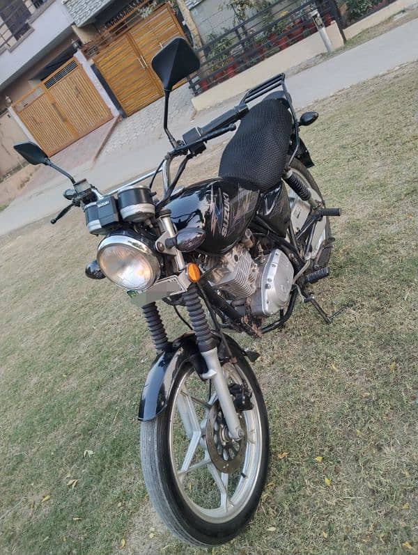 Suzuki GS 150 SE 1