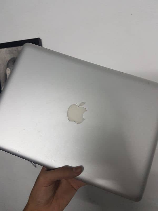 MacBook Pro Late 2011 LCD For Sale 0