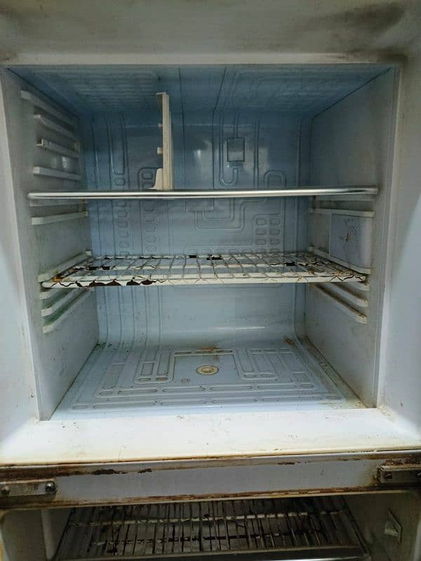 Glass door good condition freezer available for  sale 8