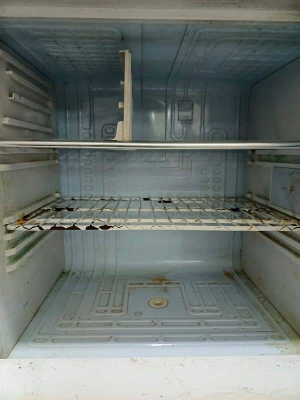 Glass door good condition freezer available for  sale 16