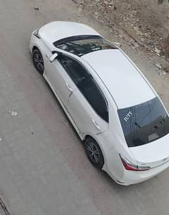 Altis gari 24 hours Rent per available hai whtsap no 03008057403