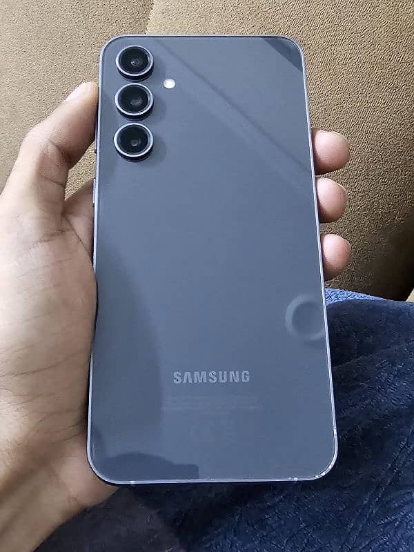 Samsung S23 fe 0