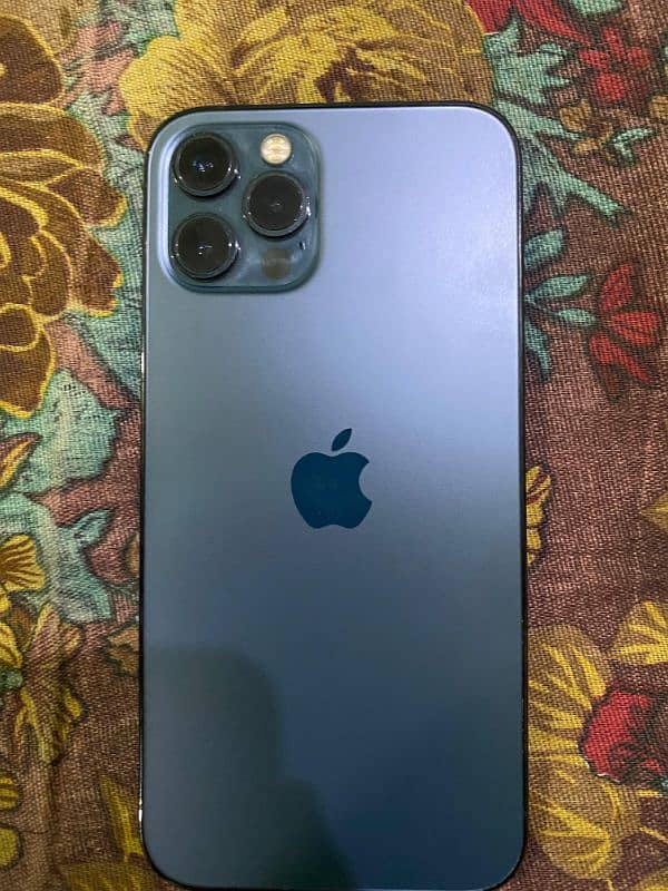 I phone 12 pro 8