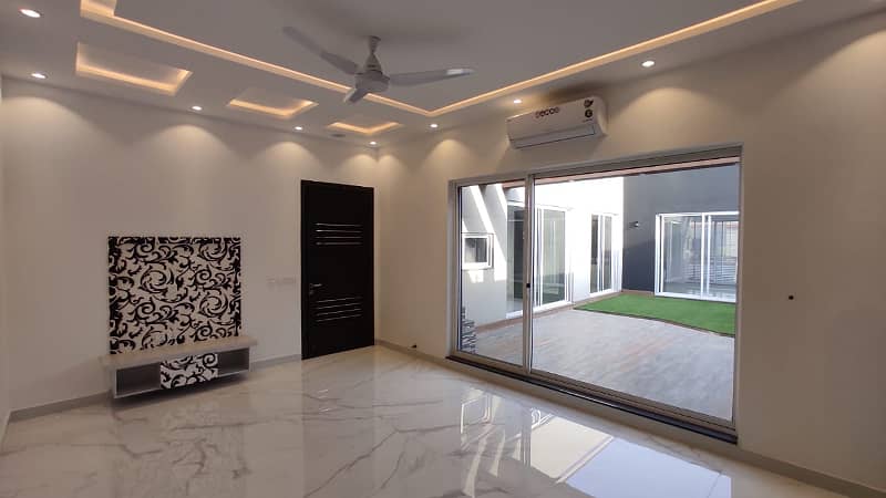 20 Marla Modern Luxury Design Beautifull House For Rent In DHA Phase 5 5