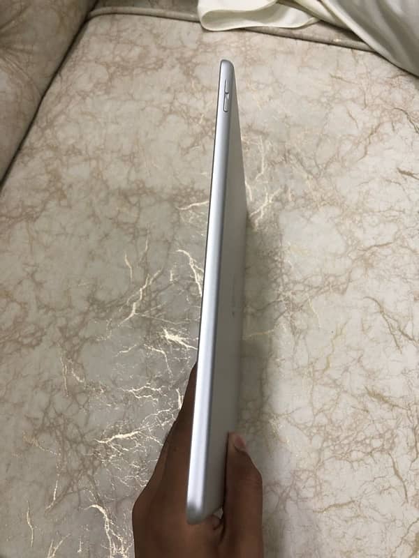 iPad 8 gen 32gb with Apple Pencil 2