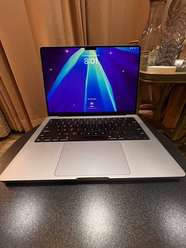 Macbook Pro M1 Pro - 1TB 16GB Space Grey 14 inch 5