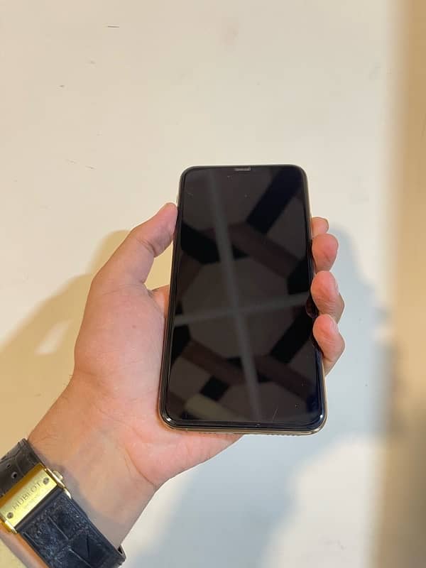 iPhone 11 pro max 64gb pta aproved 2