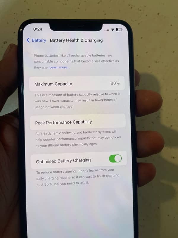 iPhone 11 pro max 64gb pta aproved 7