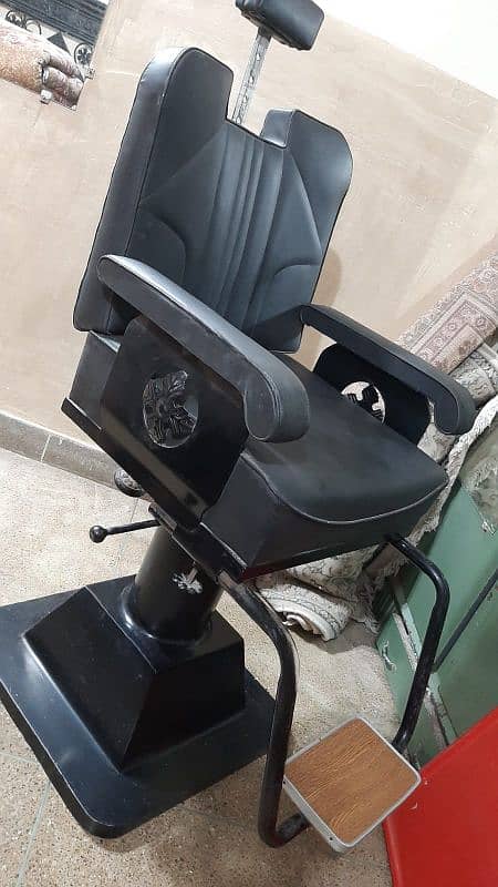 Salon chair | barber chair | dressing chair 4