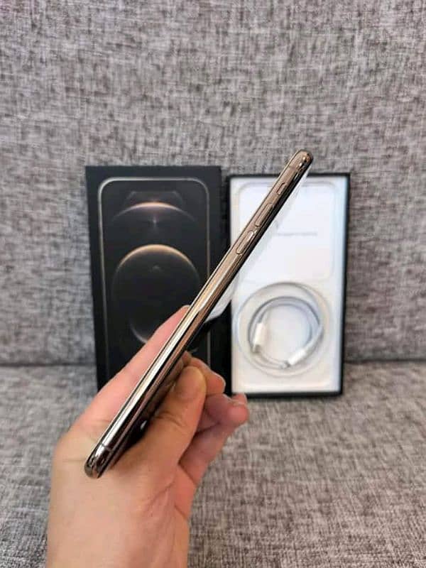 iPhone 11 pro max 256 0324-0434.983 My WhatsApp number 0