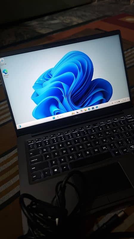 Dell Latitude 7400 Touch screen Laptop 2