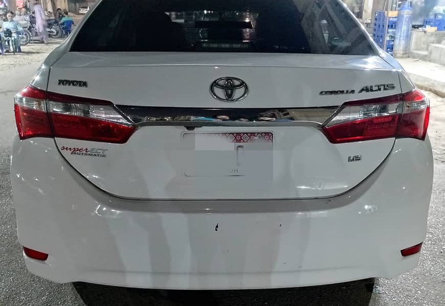 Toyota Corolla Altis 2017 1