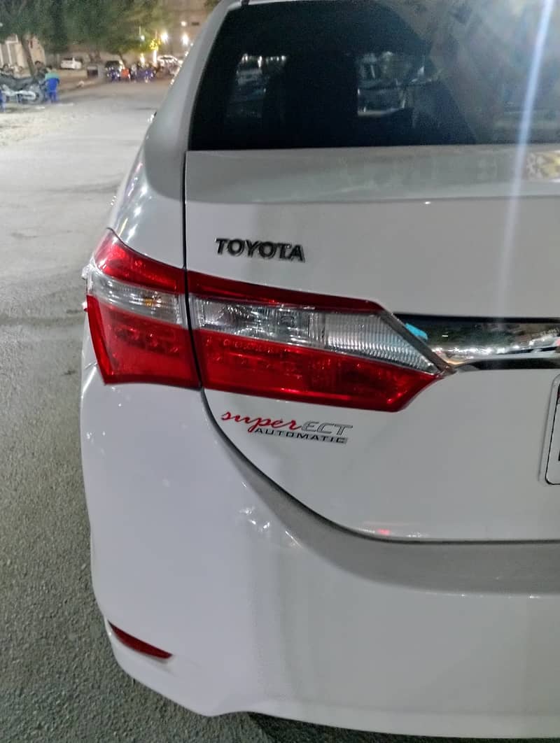 Toyota Corolla Altis 2017 12