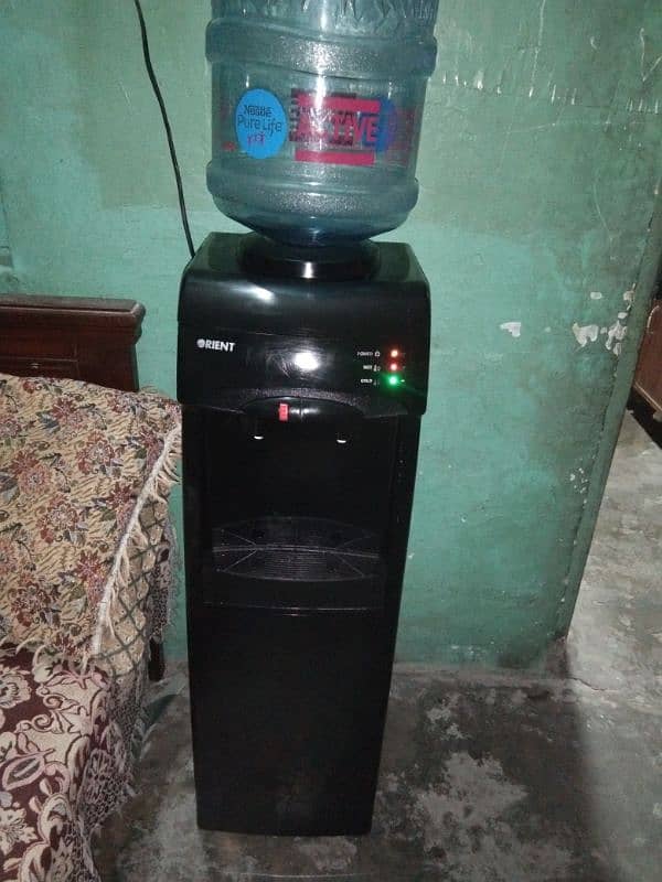 water dispenser with refrigerator 03084950233 0