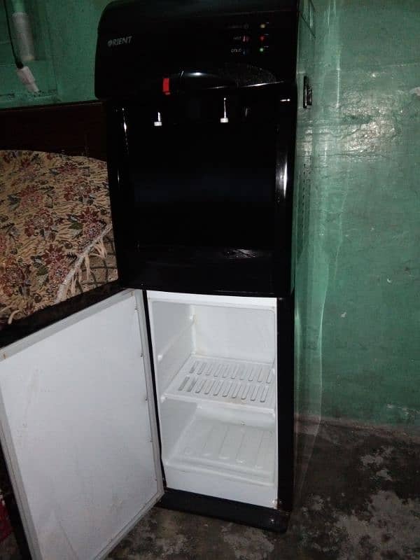 water dispenser with refrigerator 03084950233 2