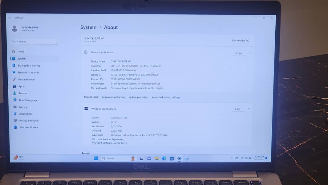 Dell Latitude 5440 Intel Core i5 13 Gen vPro 16Gb Nvme 256 SSD 4