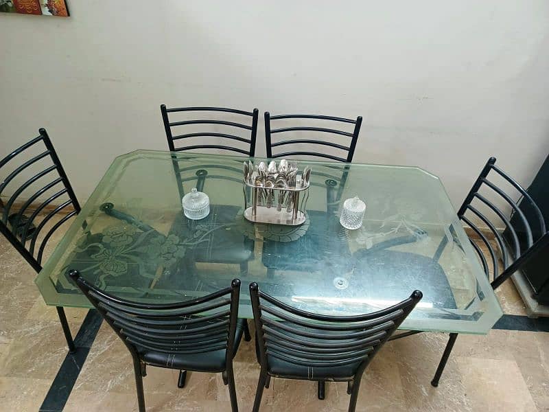 good condition 6 chairs dining tables available for sale 3