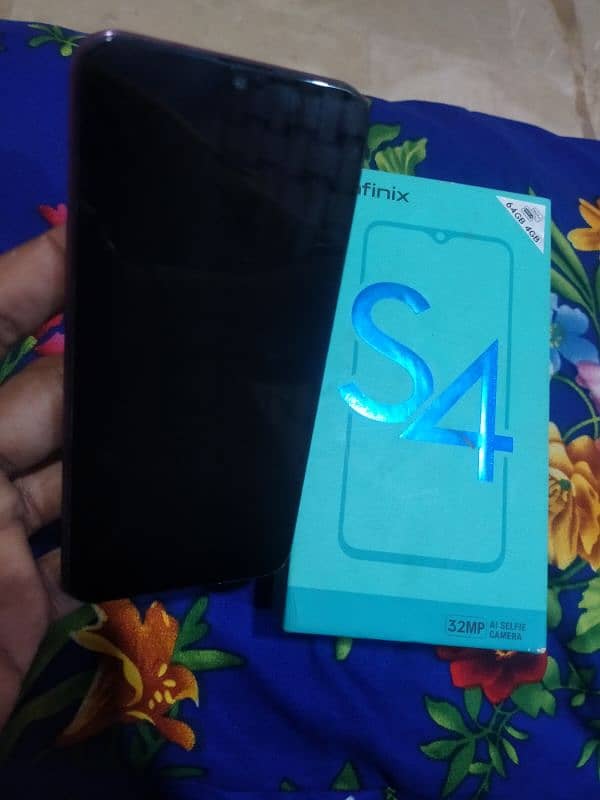 Infinix S4 box k sath. 4jb. 64. 2