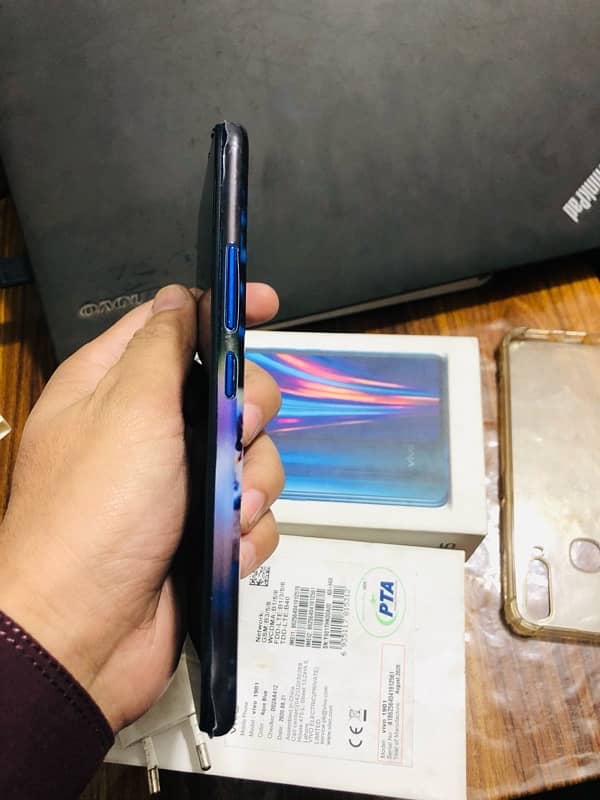 Vivo Y15 4 / 64 GB for Sale 7