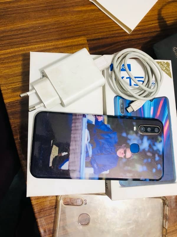 Vivo Y15 4 / 64 GB for Sale 8