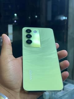 vivo y100