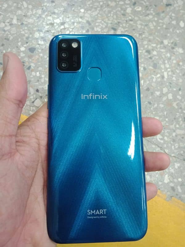 Infinix Smart six 3/64 condition 10/10 he daba charger 0