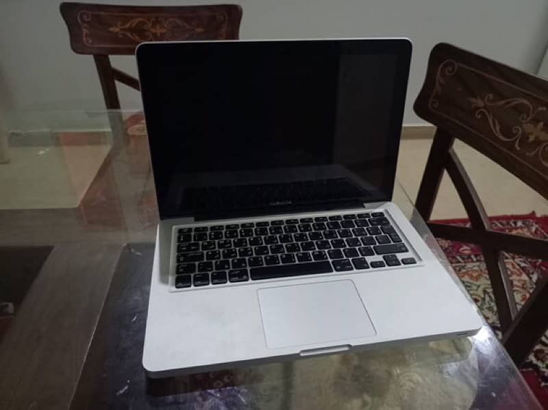 Apple mac book  pro 203 2