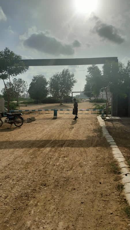 120 Sq Yard Transfer Plot in Block 1 PIR AHMED ZAMAN TOWN 0