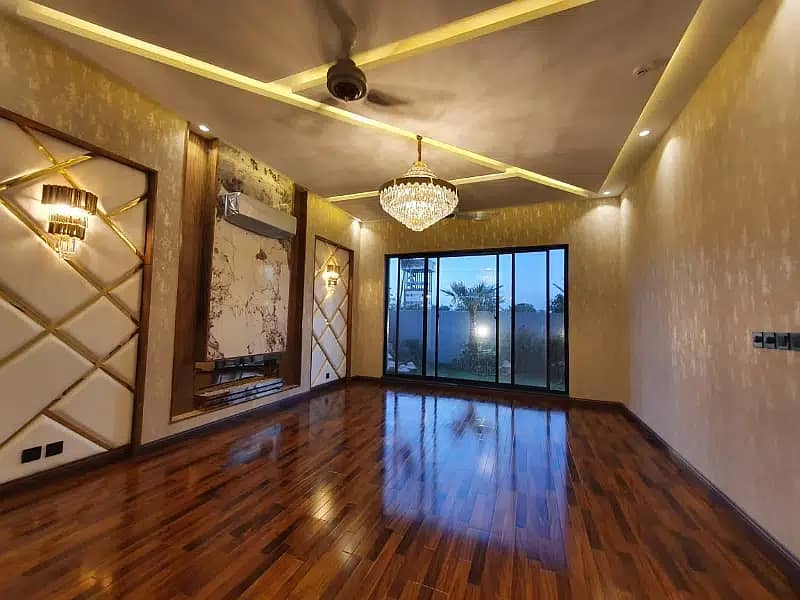 1 Kanal Modern Luxury Design Beautifull House For Rent In DHA Phase 7 8