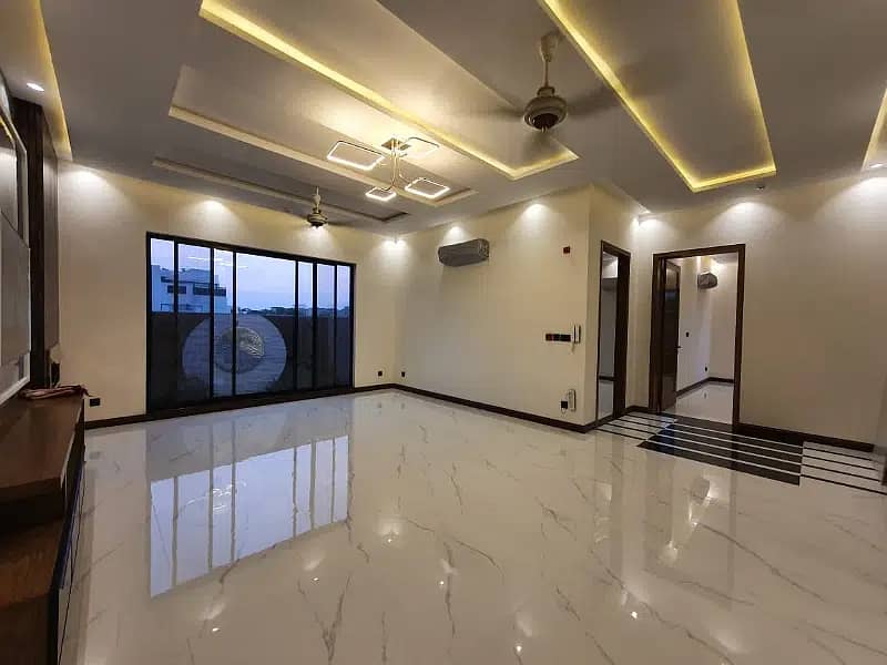 1 Kanal Modern Luxury Design Beautifull House For Rent In DHA Phase 7 15