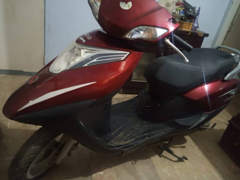 united scooter mehroon model 2019 0