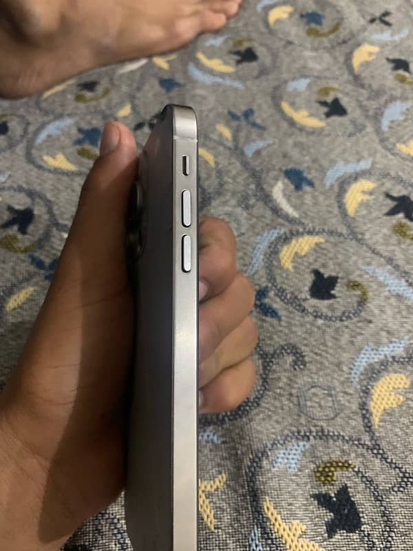 iPhone XR convert 15 1