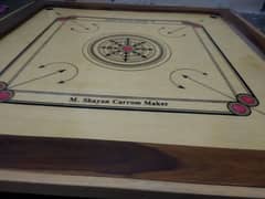 Carrom board