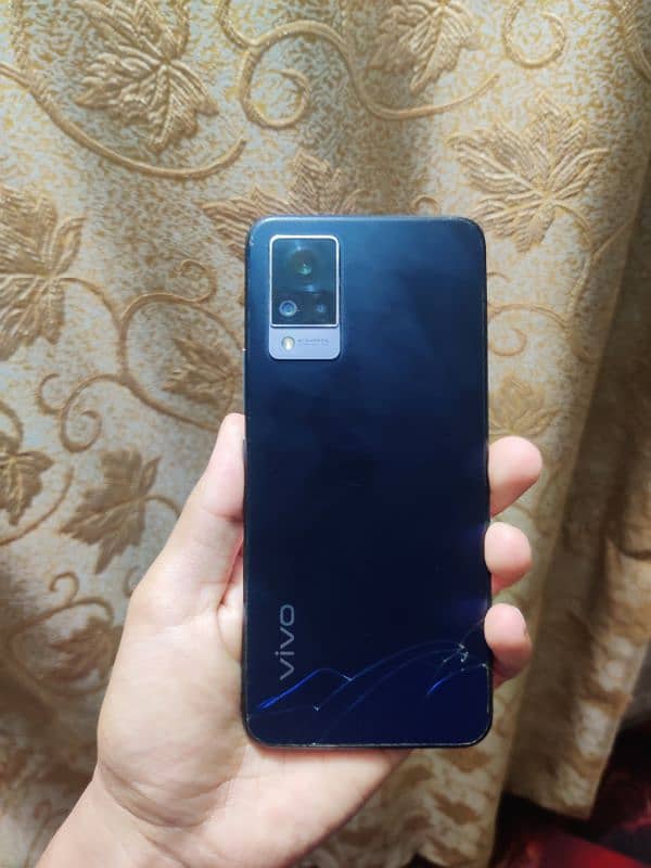 vivo V 21 3