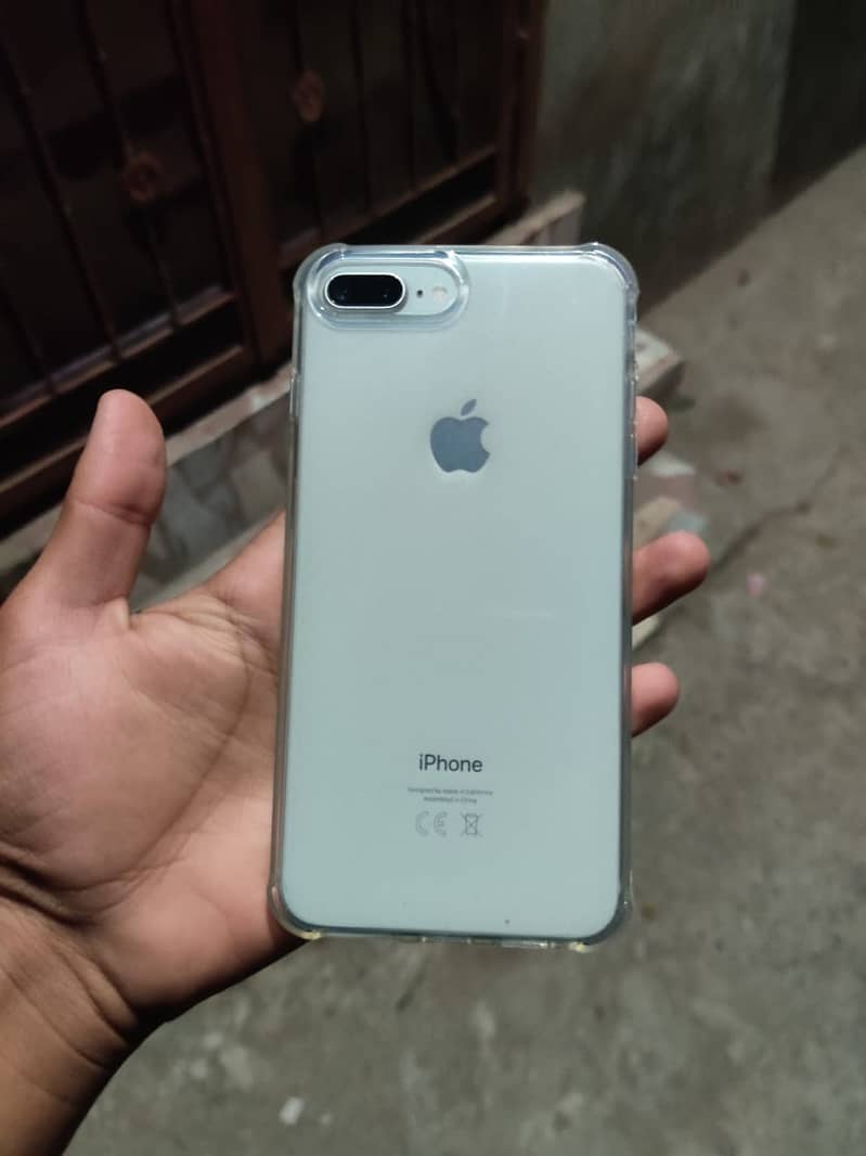 iphone 8 Plus 64GB 3