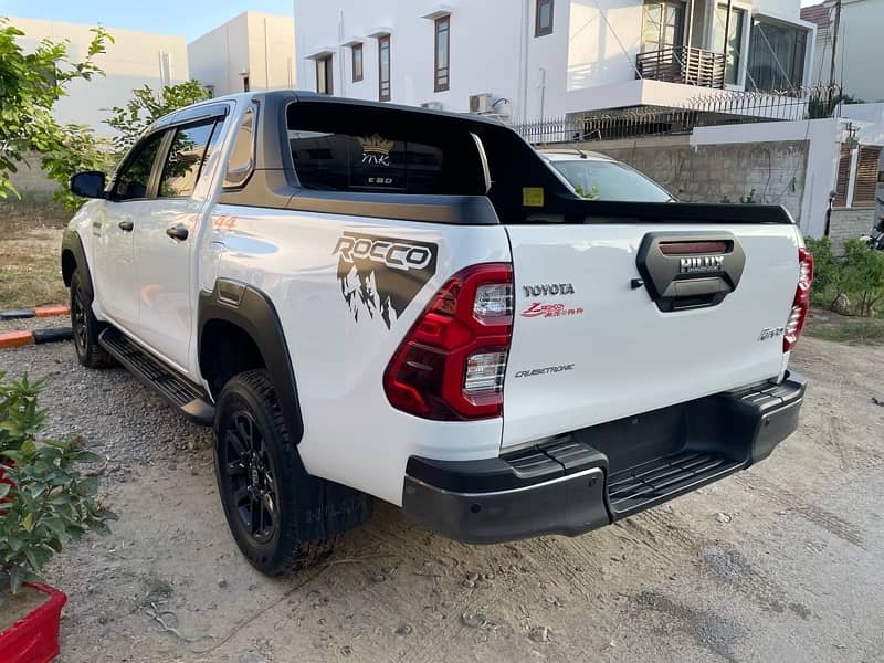 hilux revo rocco 2023 0