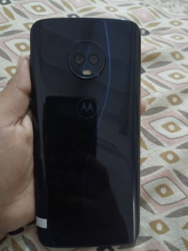 Moto G6 Plus 1