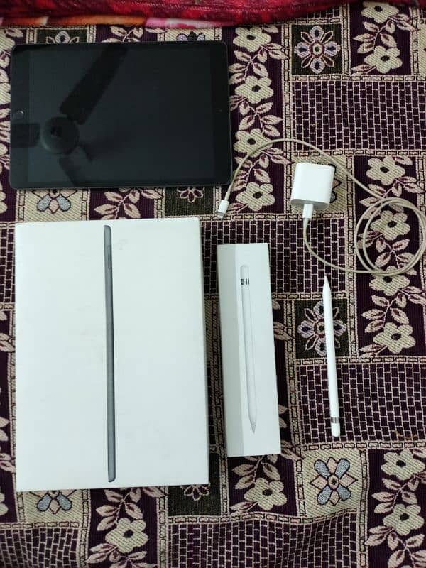 Ipad 8th Generation 32 Gb With 1st Generation Apple Pencil 12