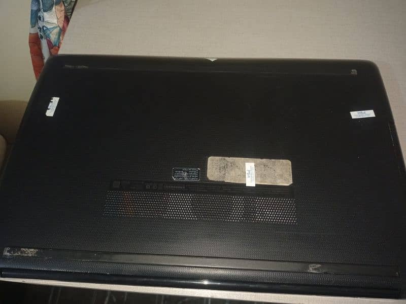 Laptop HP i3/7 genrtion 8 Ram 128 S. S. D 2