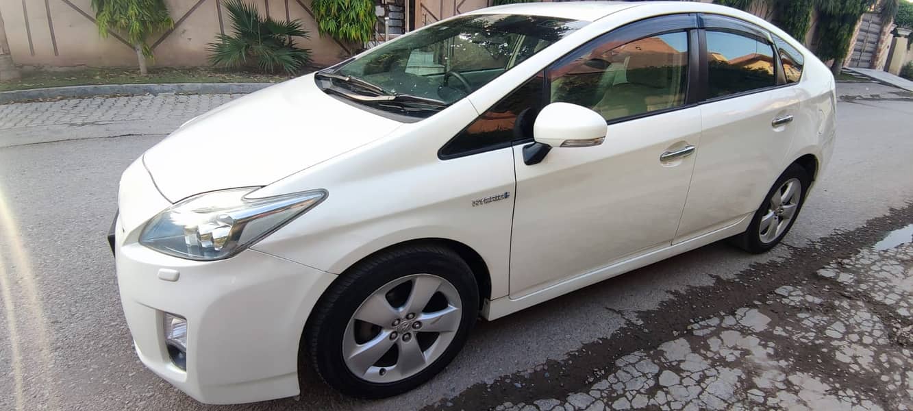 Toyota Prius G Touring Selection 1.8 2010 5