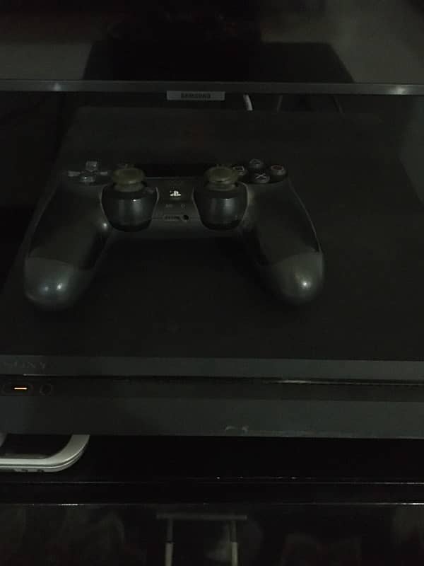 PS4 in Excellent condition 0