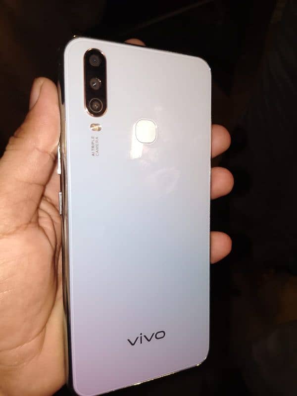 vivO Y17 8gb 256gb box urgent Money need 7