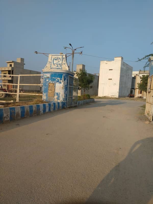 120 sq yard Transfer plot near Masjid e Ayesha Block 1 SAADI GARDEN 0