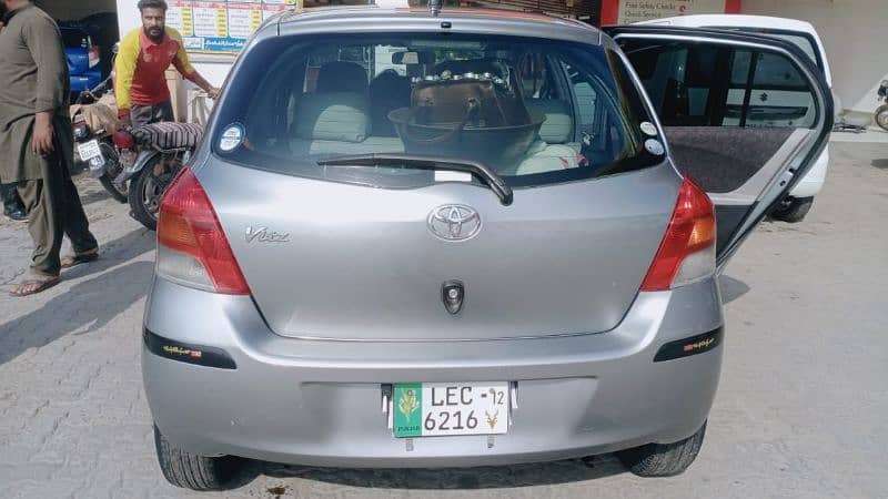 Toyota Vitz 2012 1