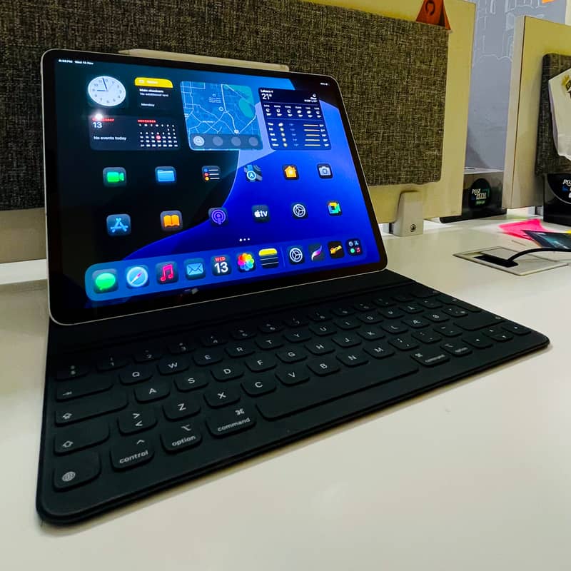 iPad Pro (12.9-inch) (4th generation) 6