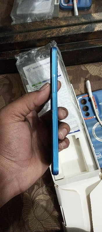 Infinix note 12 G96.8. 128 4